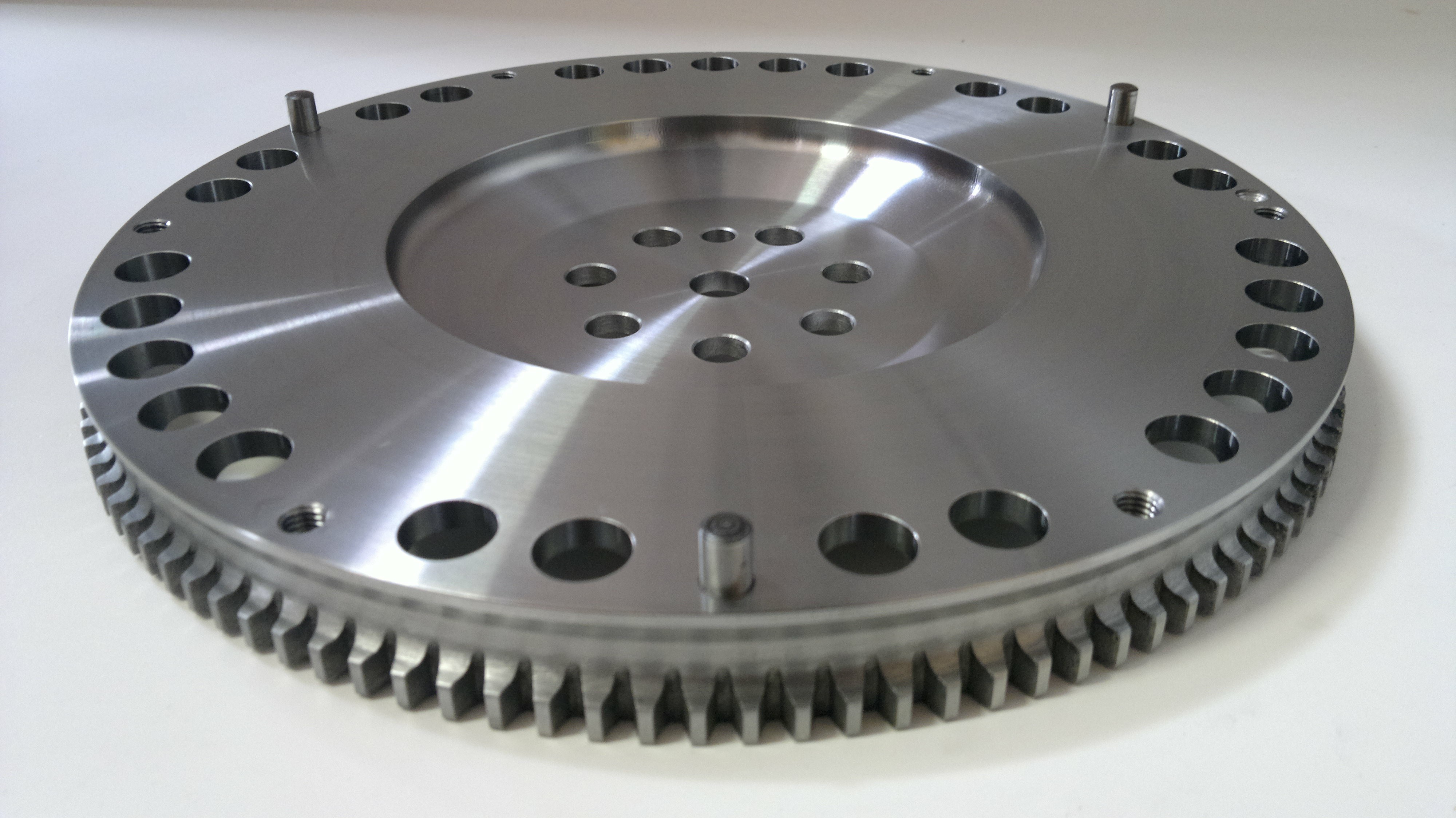 Leichteres TTV-Motorschwungrad für Mitsubishi Evo 4 bis Evo 9 Kupplung 240mm verstärkt - TTV-0560 - 0560 - 3661768639924