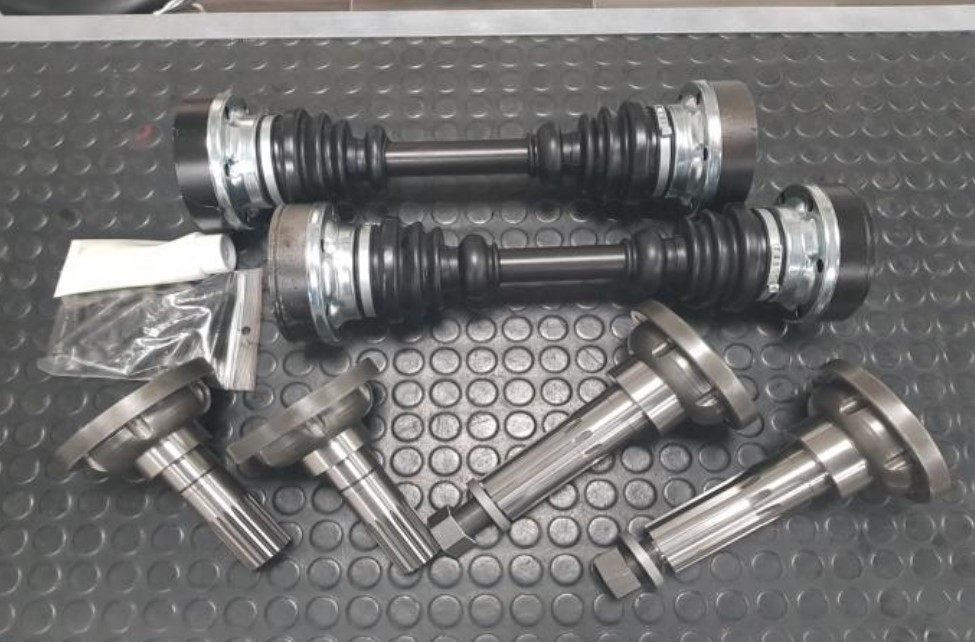 Kit giunti cardanici Ford GT40 cambio ZF - SJ-RC-GT40-ZF - CARDANS GT40 ZF - 3661768237618