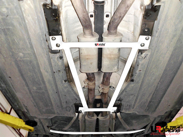 Untere Seitenverstärkung Mitte und hinten Audi A6 10+ 2.5T 4-Punkt - U-223444 - URCN-ML4-2487 - 3661768669327