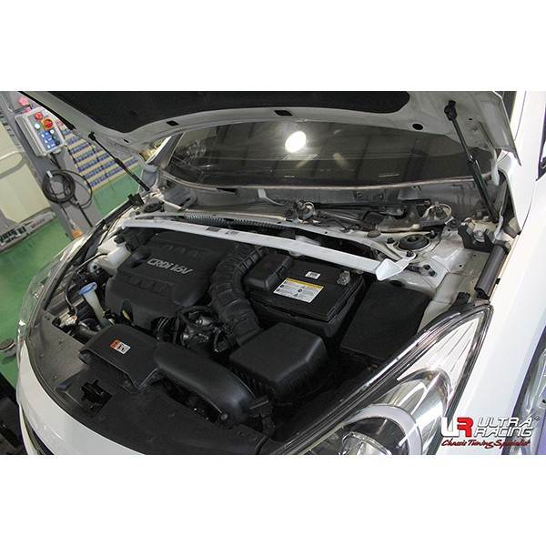 Barra di gamba superiore anteriore Hyundai i40 SW 11+ 2 punti - U-229556 - URKR-TW2-2754 - 3661768670873