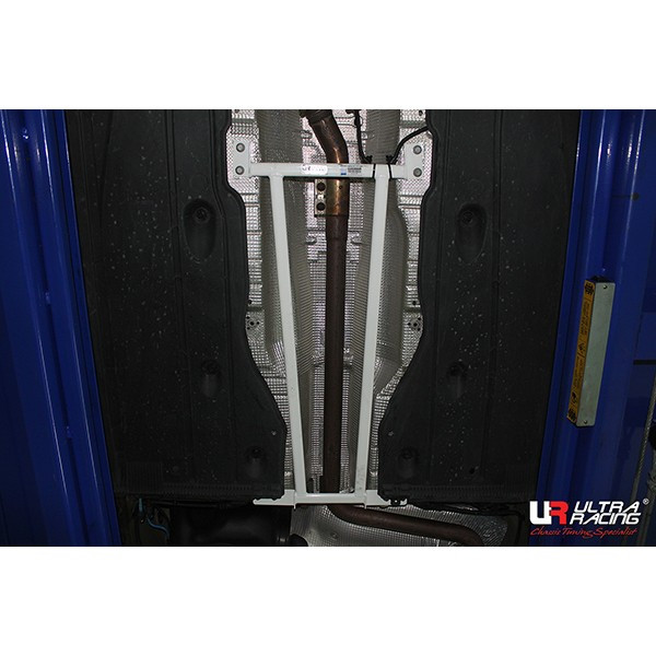 Mittlere untere Verstärkung 4 Pkt. VW Golf 7 2.0TDI - U-229573 - URKR-ML4-2687 - 3661768671009