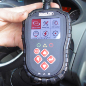 Attrezzo di diagnosi OBDII con schermo colore 2,4 pollici