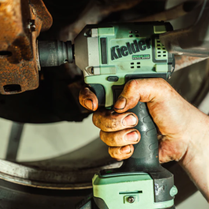 Avvitatore a impulsi Ultracompatto 1/2" 18v 1 batteria 4.0Ah (Kit)