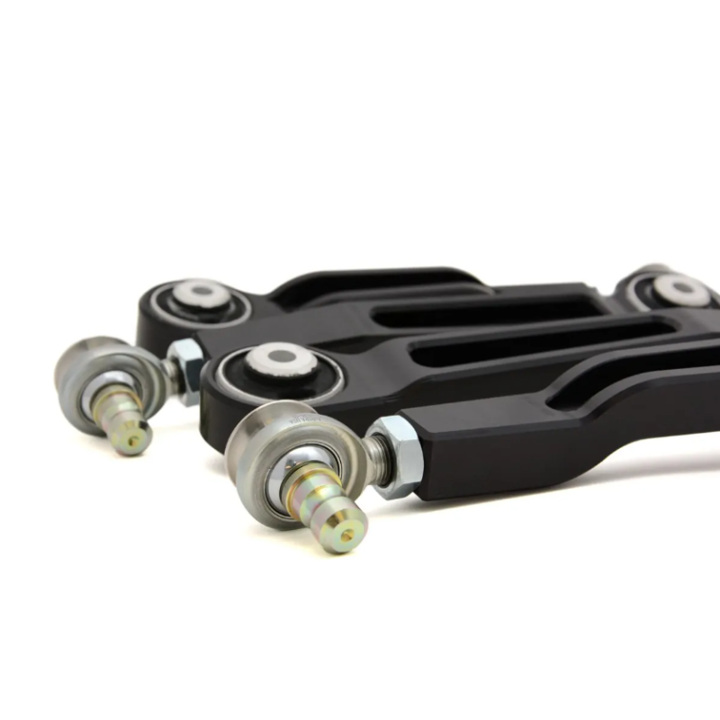 Bras de suspension supérieur réglables renforcés 034 Motorsport pour Audi A4 / S4 / RS4 / S6 / RS6  ( B5 / B6 / B7 / C5) - 034-401-1000 - 034-401-1000 - 3666618286648