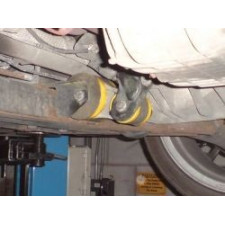 Silent-Bloc Powerflex Untere Motorhalterung Ford Fiesta MK6 (1 Stück)