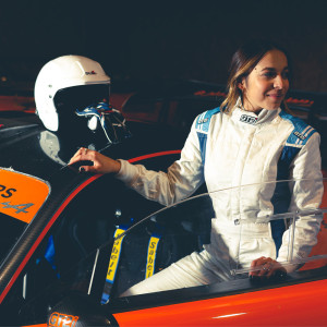 GT2I Race 3 woman suit