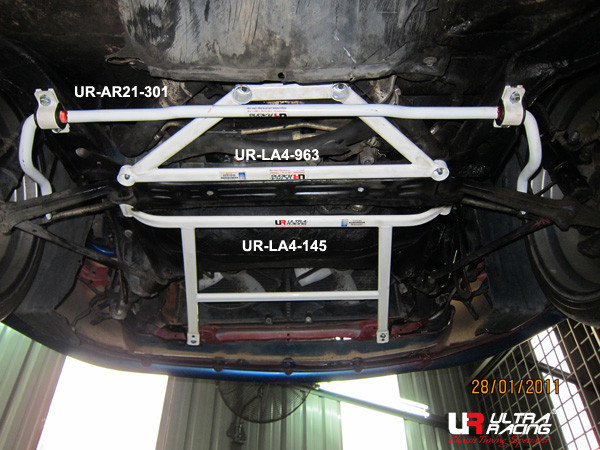 ULTRA RACING front anti-roll bar Toyota MR2 SW20 21mm - U-219583-X - UR-AF21-301 - 3666618663562