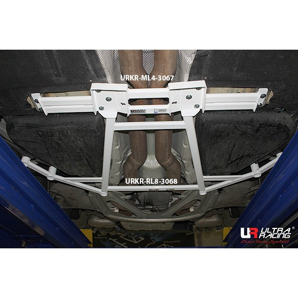 ULTRA RACING Rear lower anti-roll bar 8 points BMW M5 F10 10+ - U-229727-X - URKR-RL8-3068 - 3666618714646