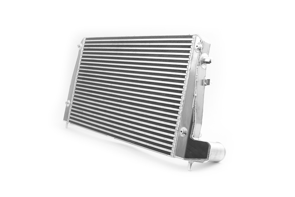 Ladeluftkühler für Audi S3 8P 2.0 TFSi/Golf 5 - FO-FMMK5FMIC.R - FMMK5FMIC-RED - 3661768444191